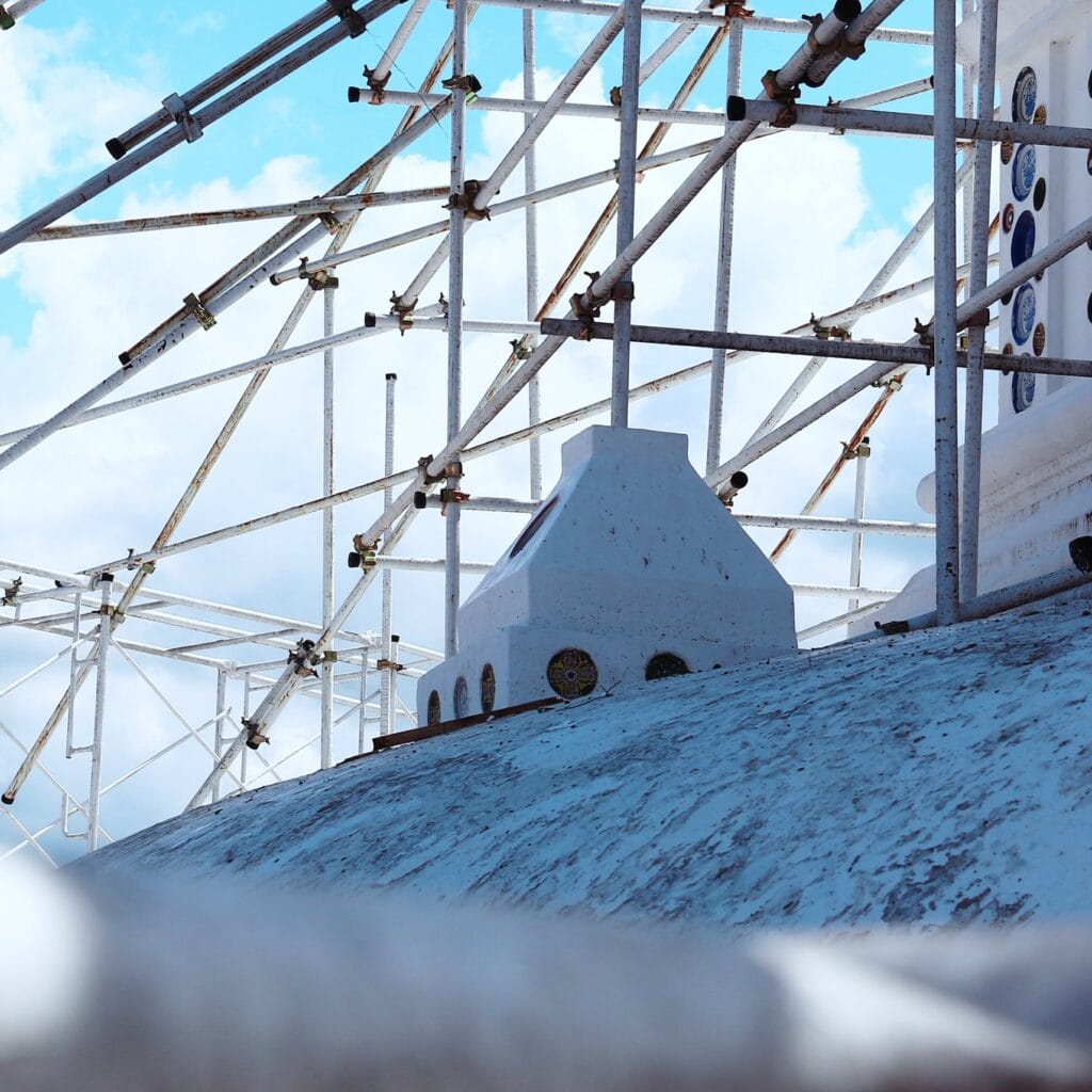 Read more about the article “ยูปะ” “พระเวียน” “ระบายฉัตรโลหะ” : รอยต่อของงานช่างสมัยศรีธรรมาโศกราชวงศ์ กับงานช่างอยุธยาครึ่งหลังพุทธศตวรรษที่ 22 ข้อสังเกตจากการสำรวจภาคสนาม (ตอน 1)