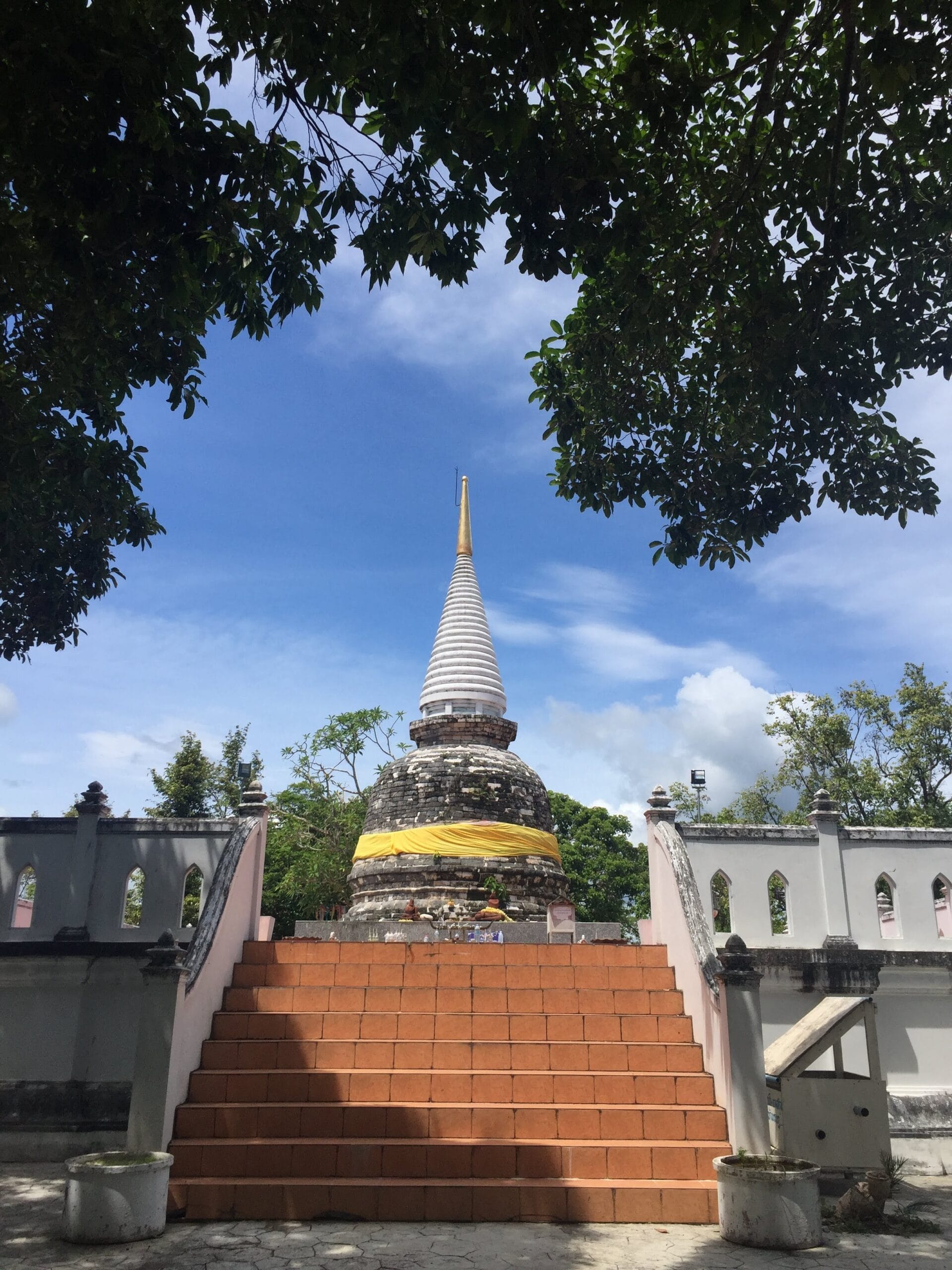 Read more about the article เจดีย์ปะการัง – ขนอม – นครศรีธรรมราช