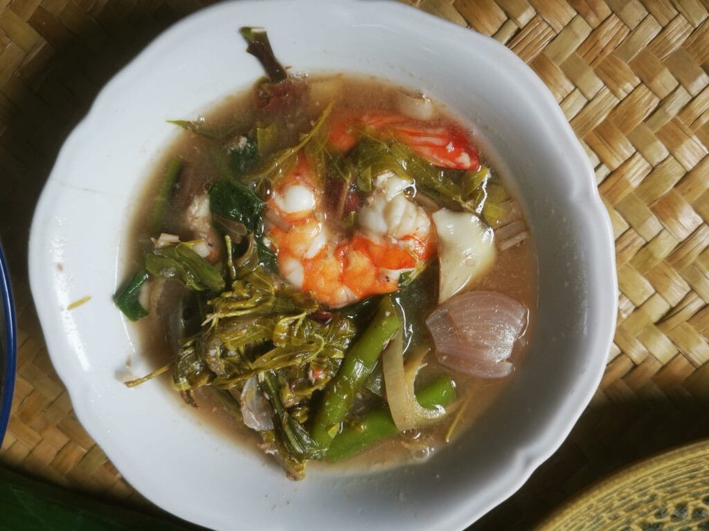 Read more about the article แกงเลียงส้ม : สูตรคนคอน