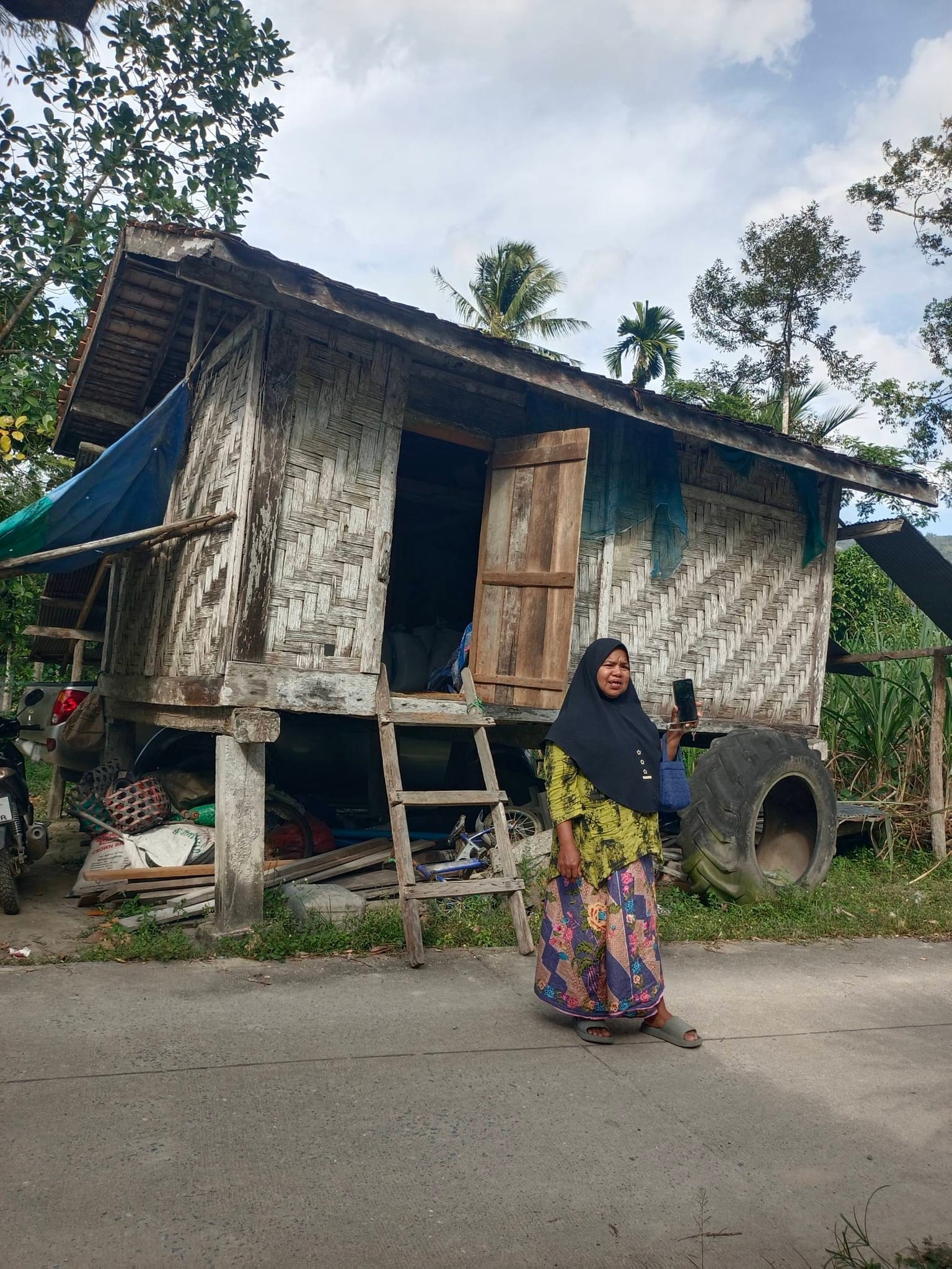 Read more about the article เปาะข้าว – เรินข้าว : พิพิธภัณฑ์มีชีวิตแห่งบ้านคลองกั่ว และลมหายใจสุดท้ายของ “ข้าวรวง”