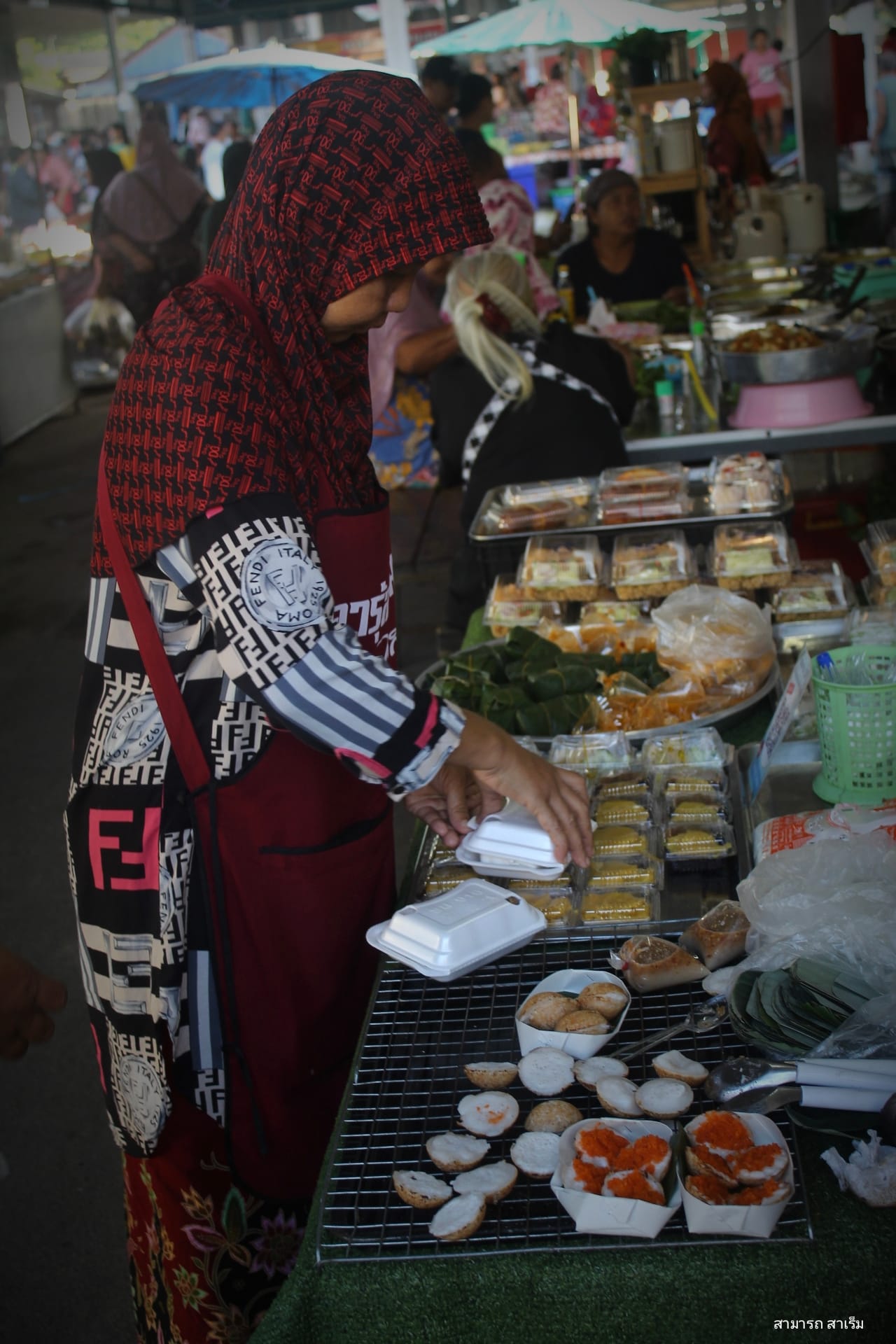 ชวนชิม “ขนมครกน้ำจิ้ม” ร้านก๊ะย๊ะ ตลาดท่าแพ ของอร่อยเมืองนครศรีธรรมราช