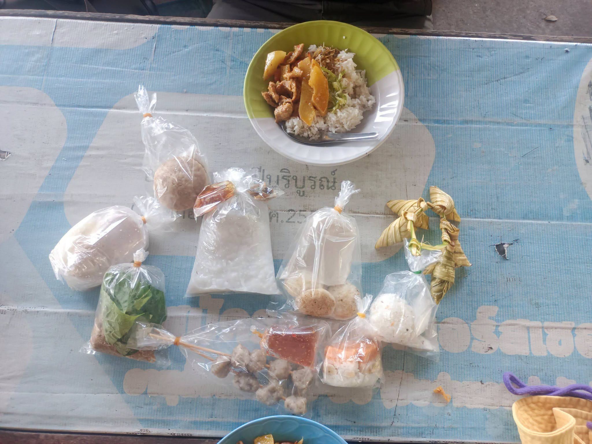 รสชาติแห่งกาลเวลา: ท่องวิถีคนแขกสงขลาโบราณ ณ ตลาดนัดบ้านหัวเขา
